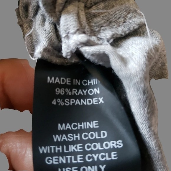 -Vince Camuto women long sleeve size M heather& blk - Picture 8 of 8